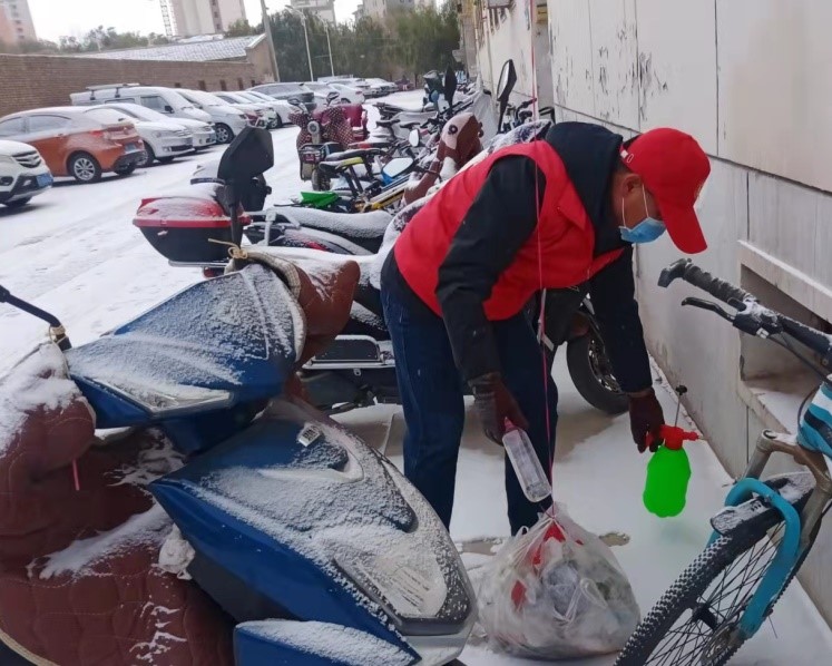 使命在肩  勇往直前 -- 敦煌種業(yè)黨員志愿服務隊防疫抗疫紀實