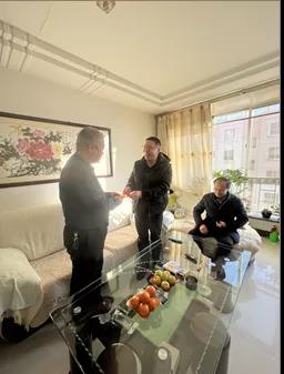 春節(jié)前夕酒泉市國資委領(lǐng)導(dǎo)看望慰問敦煌種業(yè)老干部老黨員、困難職工